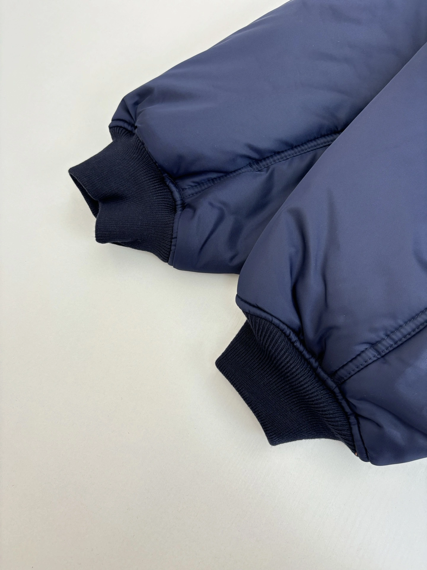 wg.luxury-- 218593i16 padded jacket item:E-F363I0635